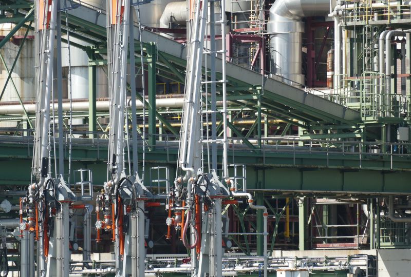 Senior Kenya executives quit over fuel supply probe